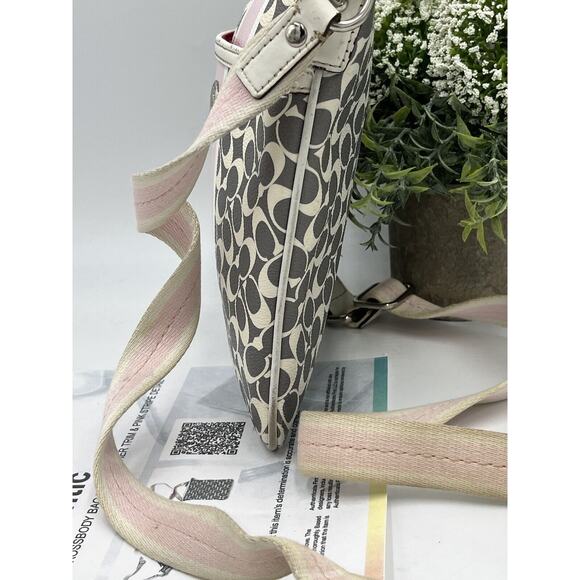 COACH Authenticated Gray Signature Print w/ Pink Trim Crossbody Shoulder Bag - Picture 5 of 8